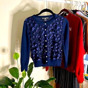 Super chic cardigan on sale in small size